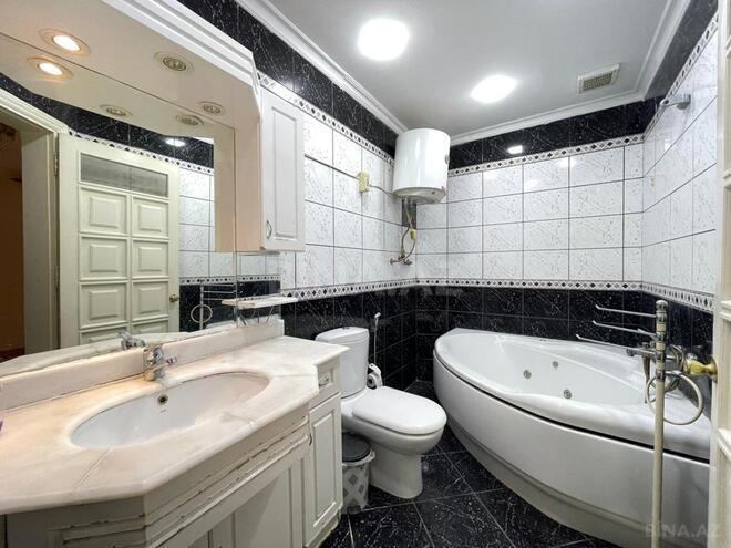 Satılır 4 otaqlı köhnə tikili 130 m², 28 May m., photo 8 from 26