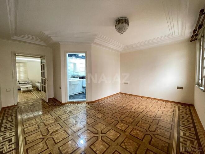 Satılır 4 otaqlı köhnə tikili 130 m², 28 May m., photo 11 from 26