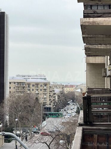 Satılır 4 otaqlı köhnə tikili 130 m², 28 May m., photo 4 from 26