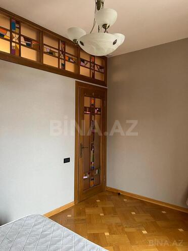 Сдаётся 3-комн. новостройка 130 м², м. 28 мая, photo 16 from 17