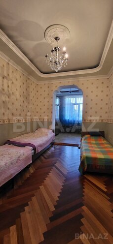 Продаётся 3-комн. вторичка 105 м², Абшеронcкий  р., photo 8 from 26