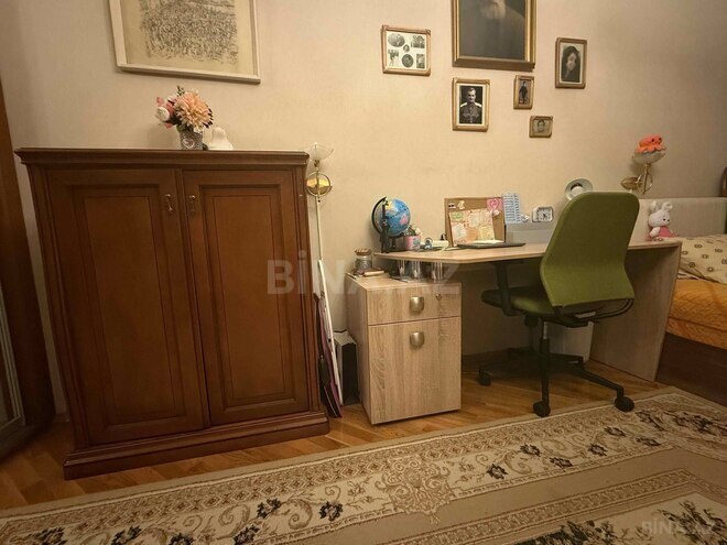 Сдаётся 4-комн. вторичка 200 м², м. Низами, photo 18 from 23