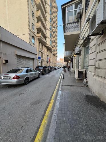 Satılır 2 otaqlı köhnə tikili 35 m², Nizami m., photo 3 from 14