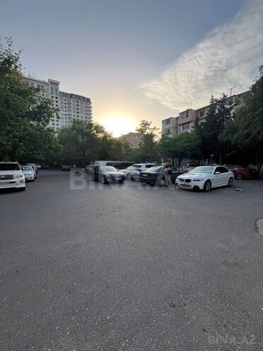 Satılır 1 otaqlı köhnə tikili 35 m², Elmlər Akademiyası m., photo 4 from 15