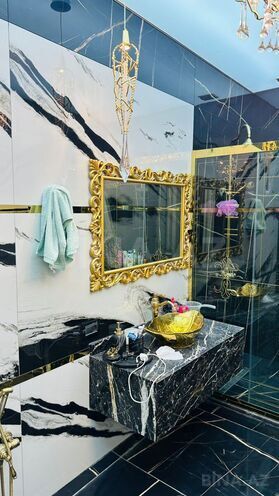 Satılır 4 otaqlı köhnə tikili 215 m², Sahil m., photo 29 from 32