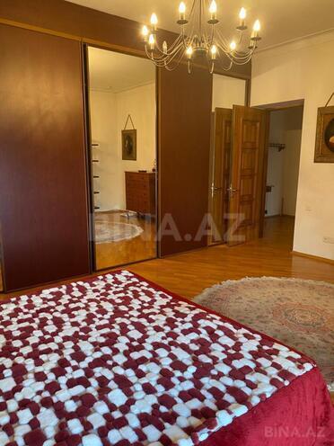 Satılır 5 otaqlı köhnə tikili 200 m², Nəsimi r., photo 8 from 17