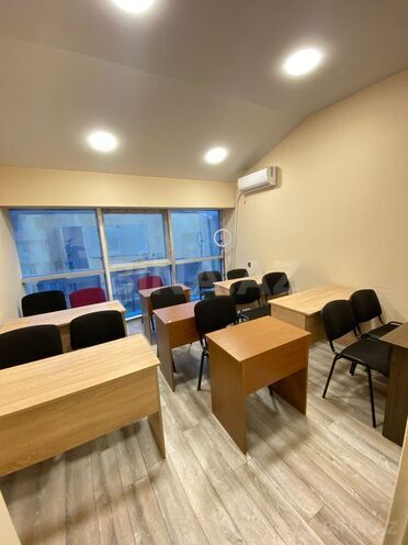 Сдаётся 14-комн. офис 370 м², м. Иншаатчылар, photo 8 from 9