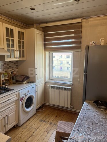 İcarəyə verilir 3 otaqlı köhnə tikili 70 m², photo 9 from 17