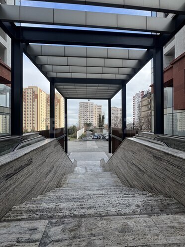 Продаётся 3-комн. новостройка 113 м², м. Элмляр Академиясы, photo 3 from 9