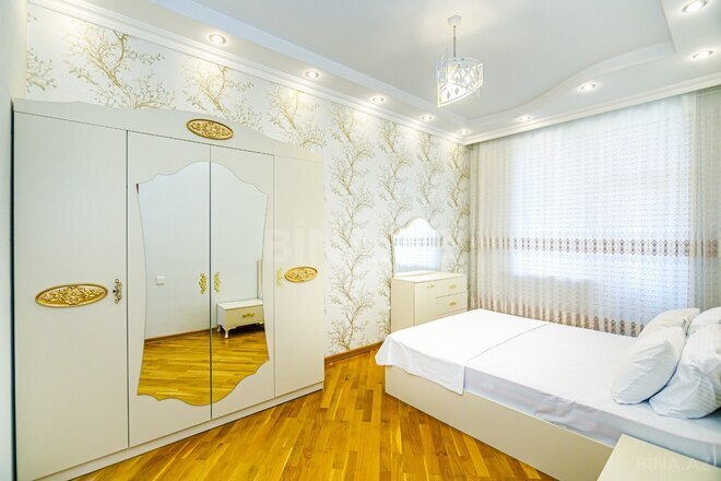 İcarəyə verilir 5 otaqlı yeni tikili 200 m², 28 May m., photo 9 from 17