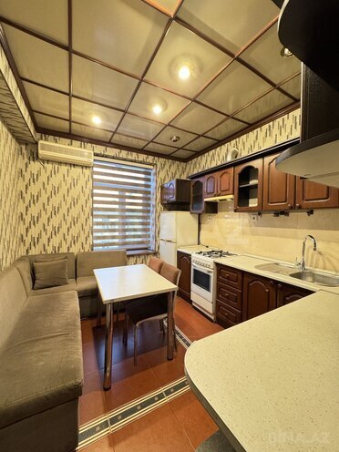 Продаётся 2-комн. вторичка 55 м², Ясамальский р., photo 9 from 22