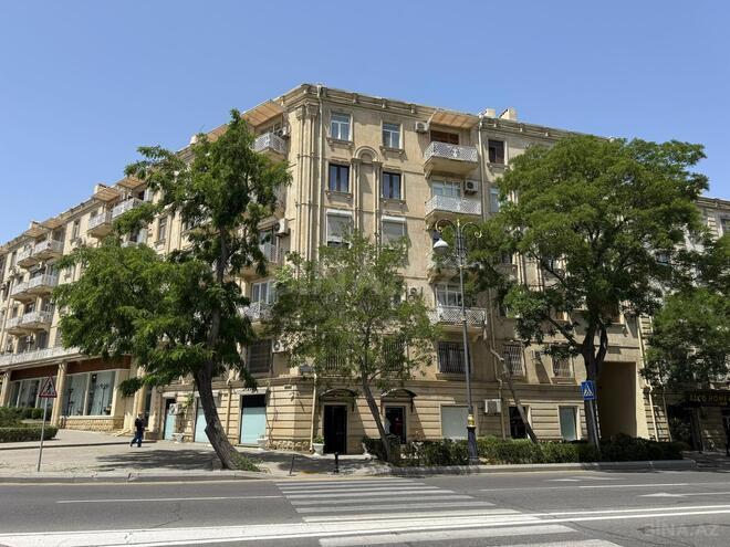 Продаётся 2-комн. вторичка 55 м², Ясамальский р., photo 20 from 22