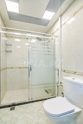 Сдаётся 2-комн. новостройка 104 м², м. Низами, photo 12 from 17