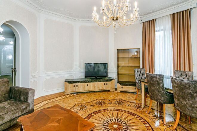 Сдаётся 2-комн. новостройка 95 м², м. Низами, photo 7 from 11
