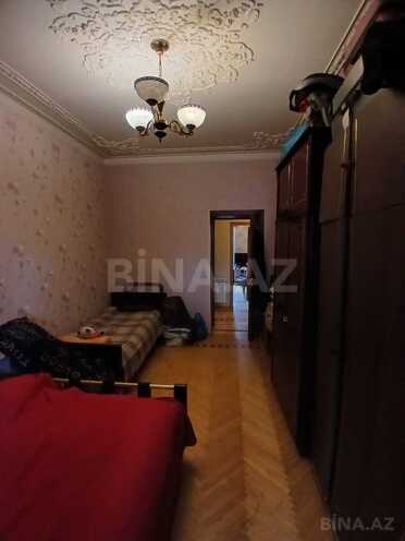 İcarəyə verilir 4 otaqlı köhnə tikili 850 m², Nərimanov r., photo 9 from 18