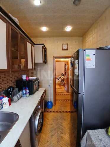 İcarəyə verilir 4 otaqlı köhnə tikili 850 m², Nərimanov r., photo 4 from 18