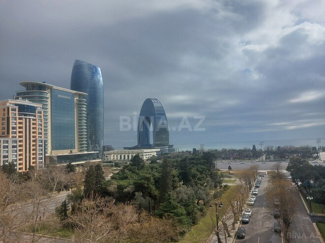 Satılır 4 otaqlı köhnə tikili 120 m², 28 May m., photo 6 from 23