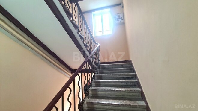 Satılır 5 otaqlı köhnə tikili 200 m², 28 May m., photo 19 from 25