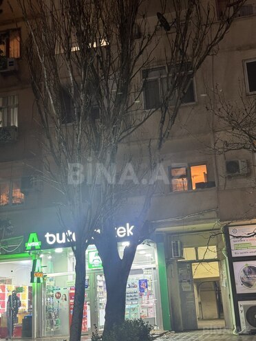 Satılır 2 otaqlı köhnə tikili 40 m², Qara Qarayev m., photo 4 from 17