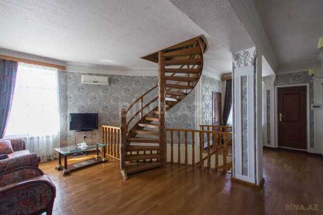 Satılır 7 otaqlı həyət evi/bağ evi 355 m², Bakıxanov q., photo 13 from 32