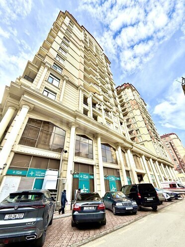 Сдаётся 3-комн. новостройка 110 м², м. Нариман Нариманов, photo 1 from 25