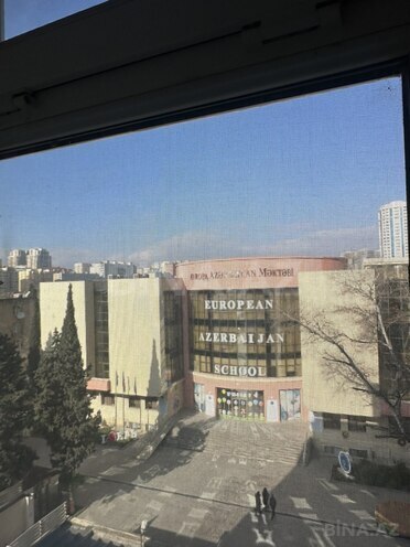 Продаётся 2-комн. вторичка 60 м², м. Элмляр Академиясы, photo 8 from 12