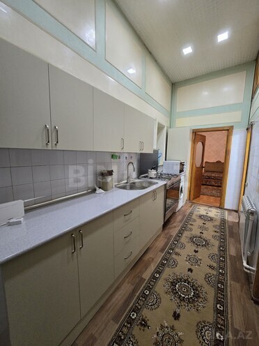 Сдаётся 3-комн. вторичка 100 м², м. Низами, photo 9 from 13