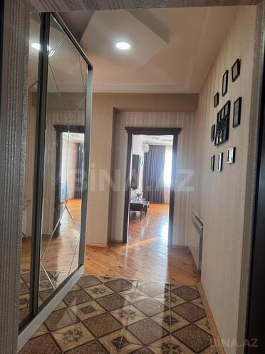 Сдаётся 3-комн. новостройка 130 м², м. Иншаатчылар, photo 7 from 12