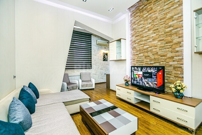 Сдаётся 2-комн. вторичка 70 м², м. Сахил, photo 21 from 27