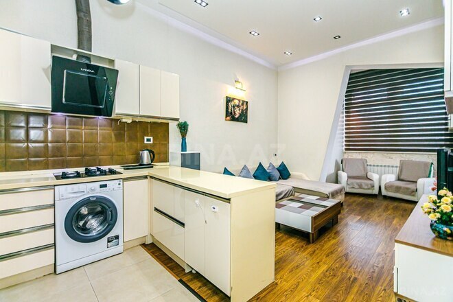 Сдаётся 2-комн. вторичка 70 м², м. Сахил, photo 4 from 27