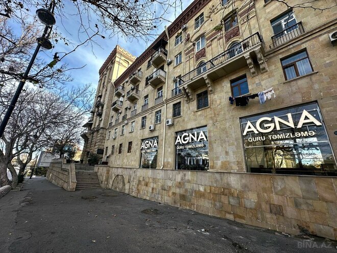 Satılır 2 otaqlı köhnə tikili 65 m², Nizami m., photo 3 from 16