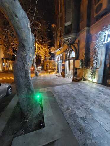 Satılır 2 otaqlı köhnə tikili 75 m², Sahil m., photo 21 from 23