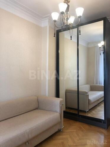 Сдаётся 3-комн. новостройка 108 м², м. Низами, photo 10 from 21