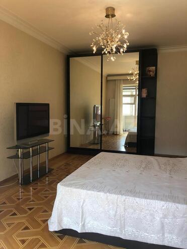 Сдаётся 3-комн. новостройка 108 м², м. Низами, photo 8 from 21