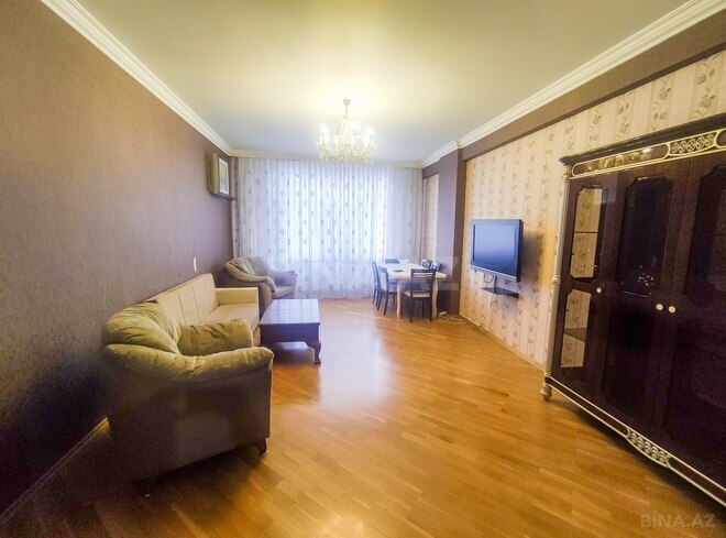 Сдаётся 2-комн. новостройка 95 м², м. Нефтчиляр, photo 3 from 17