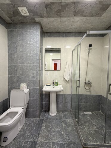 Сдаётся 2-комн. новостройка 76 м², Абшеронcкий  р., photo 13 from 28