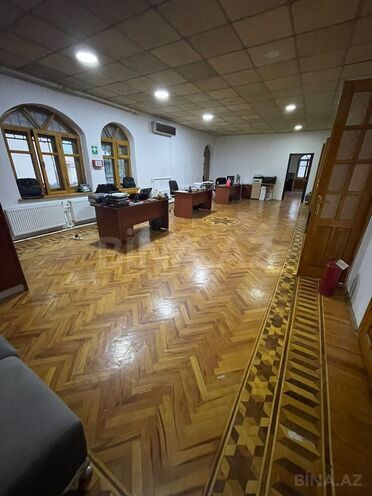 Сдаётся 8-комн. офис 400 м², пос. Бадамдар, photo 9 from 16