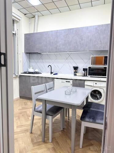 İcarəyə verilir 3 otaqlı köhnə tikili 65 m², Sahil m., photo 7 from 9