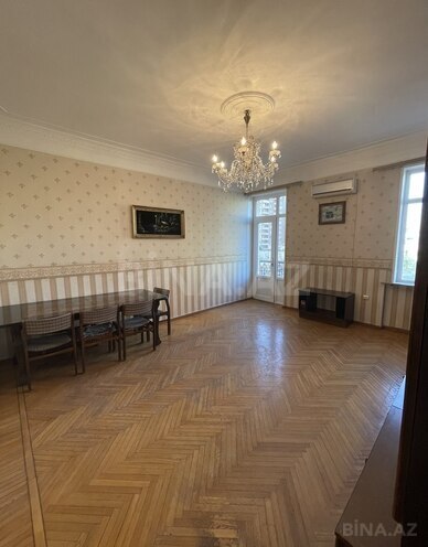 Satılır 3 otaqlı köhnə tikili 75 m², Nizami m., photo 7 from 16