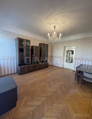 Satılır 3 otaqlı köhnə tikili 75 m², Nizami m., photo 8 from 16