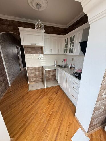 Satılır 2 otaqlı köhnə tikili 60 m², Massiv D q., photo 8 from 10