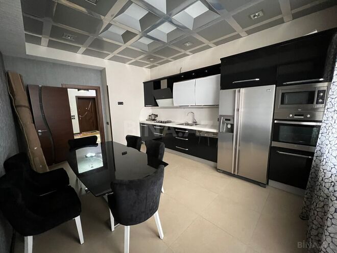 Satılır 3 otaqlı köhnə tikili 165 m², Gənclik m., photo 10 from 19