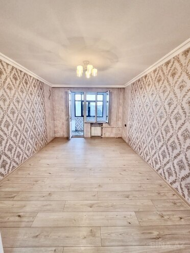 Продаётся 3-комн. вторичка 70 м², м. Кара Караев, photo 6 from 9