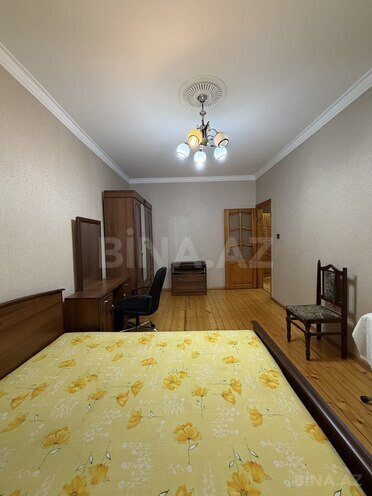 Satılır 4 otaqlı köhnə tikili 100 m², Bakıxanov q., photo 11 from 24