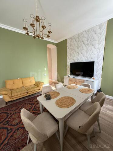 Satılır 2 otaqlı köhnə tikili 80 m², Sahil m., photo 4 from 21