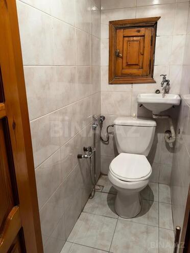 Satılır 2 otaqlı köhnə tikili 70 m², Azadlıq Prospekti m., photo 25 from 28