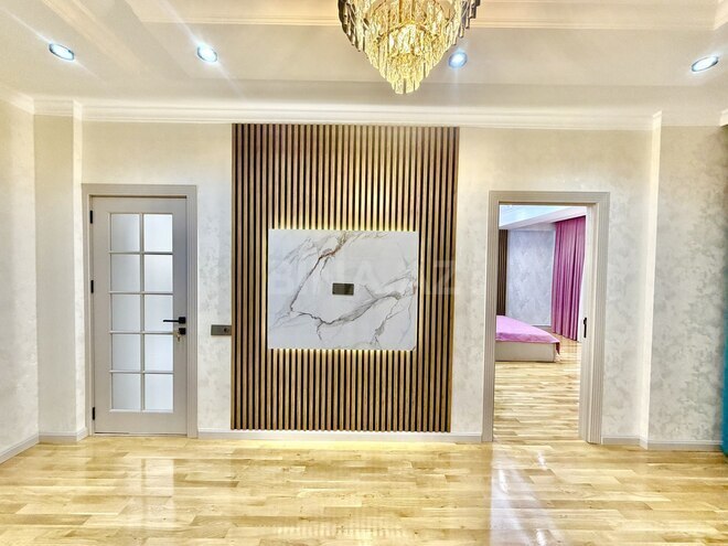 Продаётся 3-комн. новостройка 74 м², м. Кара Караев, photo 4 from 31