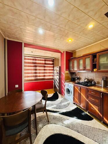 Продаётся 2-комн. вторичка 70 м², м. Ази Асланов, photo 4 from 11