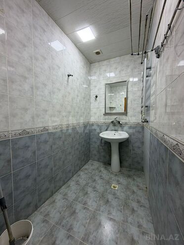 Satılır 4 otaqlı köhnə tikili 100 m², Bakıxanov q., photo 18 from 27
