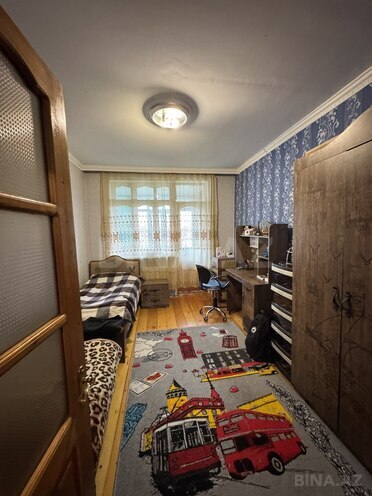 Satılır 3 otaqlı köhnə tikili 75 m², Bakıxanov q., photo 9 from 11